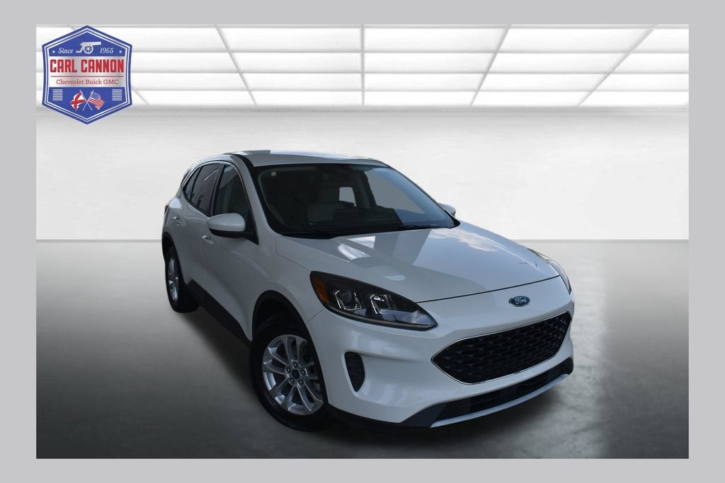 2020 Ford Escape SE in White — front three-quarter view